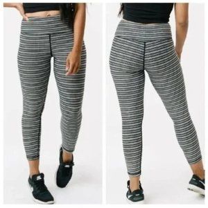 ZYIA Adrenaline High Hi-Rise Black White Herringbone Aztec Stripe 7/8 Leggings